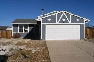 2315 Newcastle Dr, Pueblo, CO 81008 - Photo 3
