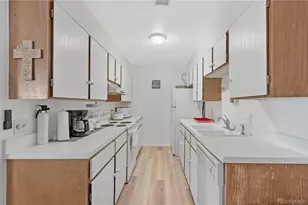 7525 W 62nd Ave, Arvada, CO 80003 - Photo 9