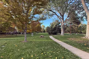 2889 S Newark Pl, Aurora, CO 80014 - Photo 29