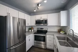 805 Summer Dr, Highlands Ranch, CO 80126 - Photo 3