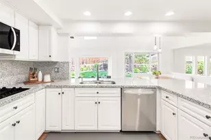 4323 E Links Pkwy, Centennial, CO 80122 - Photo 11