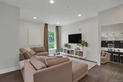 2374 S University Boulevard #301, Denver, CO 80210 - Photo 7