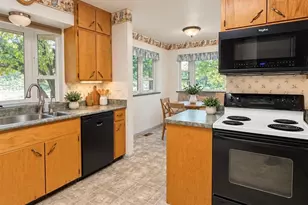 402 S Stanolind Ave, Rangely, CO 81648 - Photo 9