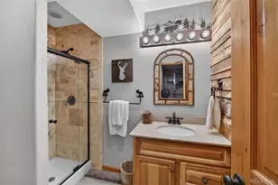 1667 S de Gaulle Way, Aurora, CO 80018 - Photo 35