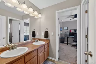 1667 S de Gaulle Way, Aurora, CO 80018 - Photo 27