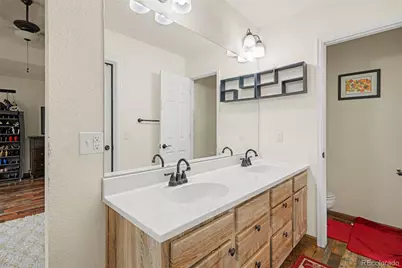 2424 S Salida Way, Aurora, CO 80013 - Photo 17