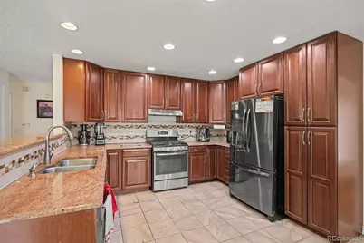 2424 S Salida Way, Aurora, CO 80013 - Photo 7