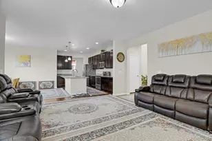 19553 E 60th Pl, Aurora, CO 80019 - Photo 9