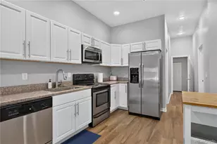 3817 N Franklin St, Denver, CO 80205 - Photo 9