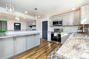 7482 Beach Ct, Westminster, CO 80030 - Photo 9