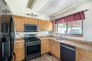 15769 E Princeton Pl, Aurora, CO 80013 - Photo 7