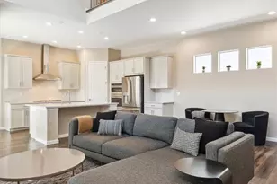 10557 Eby Cir, Lone Tree, CO 80124 - Photo 9