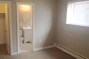 1438 Macon St, Aurora, CO 80010 - Photo 5