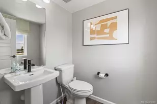 336 N Bersshine Ct, Watkins, CO 80137 - Photo 15