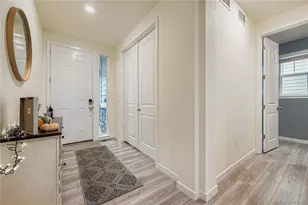 1060 S De Gaulle Ct, Aurora, CO 80018 - Photo 3