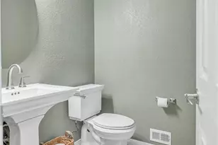 2632 Pemberly Ave, Highlands Ranch, CO 80126 - Photo 17