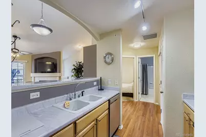 5255 Memphis Street #123, Denver, CO 80239 - Photo 9