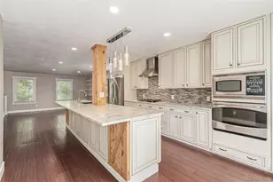 18820 E Hawaii Dr, Aurora, CO 80017 - Photo 7