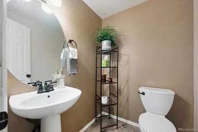 22166 E Princeton Circle, Aurora, CO 80018 - Photo 11