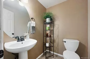 22166 E Princeton Cir, Aurora, CO 80018 - Photo 11