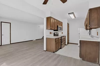 9854 Appletree Place, Thornton, CO 80260 - Photo 11