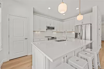 9457 E 52nd Avenue, Denver, CO 80238 - Photo 17