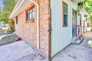 7789 Greenleaf Ln, Denver, CO 80221 - Photo 25