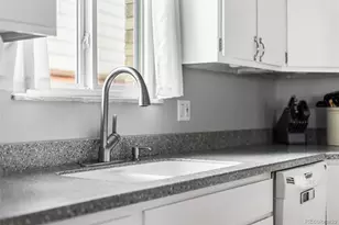 1889 Queens Dr, Longmont, CO 80501 - Photo 17