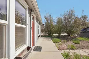 572 S Newton St, Denver, CO 80219 - Photo 31