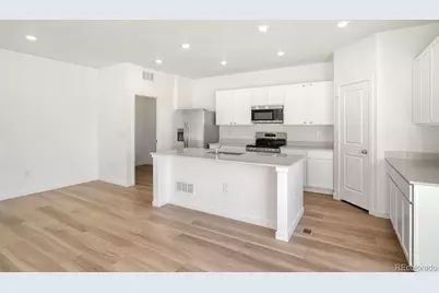 45878 Mill Avenue, Bennett, CO 80102 - Photo 5