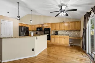 13897 Dahlia St, Thornton, CO 80602 - Photo 7