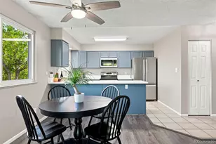 541 W Crestline Cir, Littleton, CO 80120 - Photo 9