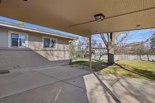 5958 S Clayton St, Centennial, CO 80121 - Photo 35