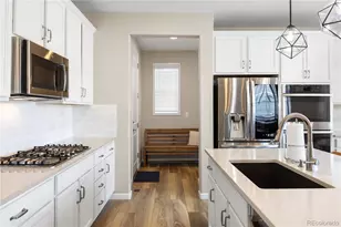 6652 S Biloxi Way, Aurora, CO 80016 - Photo 9