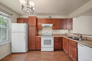 5755 W Atlantic Pl, Lakewood, CO 80227 - Photo 9
