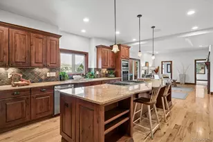 8830 W Bear Creek Dr, Lakewood, CO 80227 - Photo 7