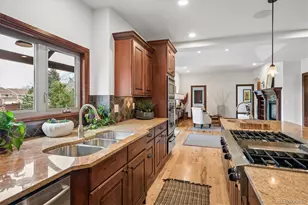 8830 W Bear Creek Dr, Lakewood, CO 80227 - Photo 9