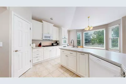 22132 E Quarto Place, Aurora, CO 80016 - Photo 5