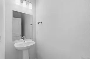 21303 E 63rd Dr, Aurora, CO 80019 - Photo 17