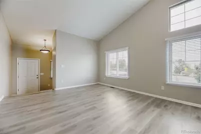 2414 S Ireland Court, Aurora, CO 80013 - Photo 7