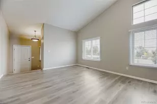 2414 S Ireland Ct, Aurora, CO 80013 - Photo 7