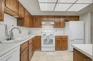 13992 E Marina Dr E, Aurora, CO 80014 - Photo 13
