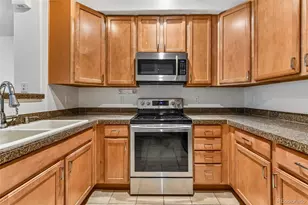 8385 Stonybridge Cir, Highlands Ranch, CO 80126 - Photo 9