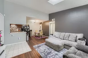 908 S Walden Way, Aurora, CO 80017 - Photo 5