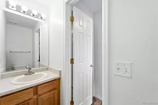 22501 E Belleview Pl, Aurora, CO 80015 - Photo 19