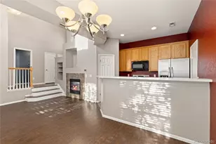 6701 S Versailles Way, Aurora, CO 80016 - Photo 7