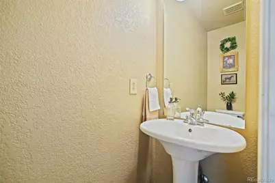 12051 E Tennessee Avenue, Aurora, CO 80012 - Photo 21