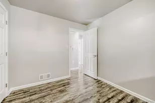 740 Newark St, Aurora, CO 80010 - Photo 15