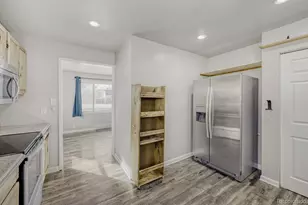 740 Newark St, Aurora, CO 80010 - Photo 7