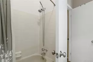 1110 S Waco St, Aurora, CO 80017 - Photo 17